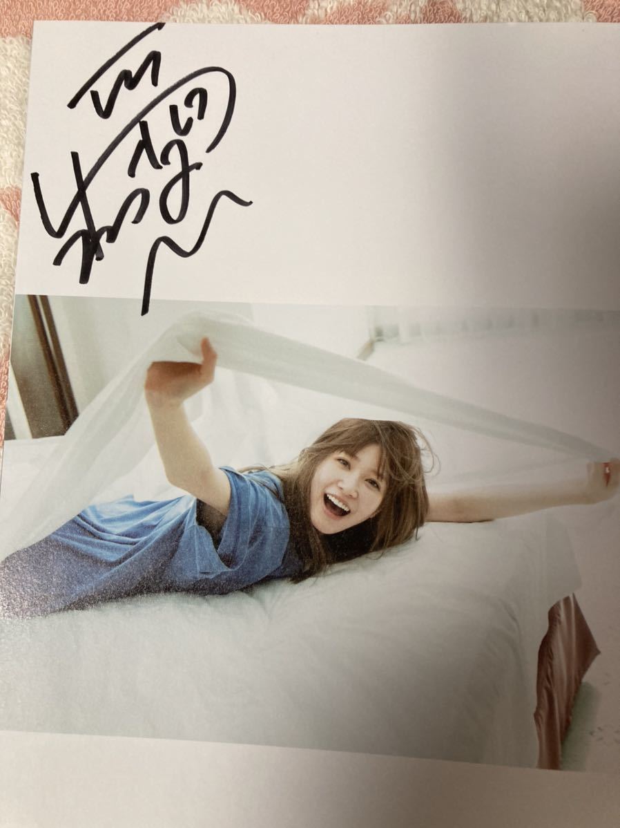 Yahoo!オークション - 生見愛瑠めるる直筆サイン入り1st写真集