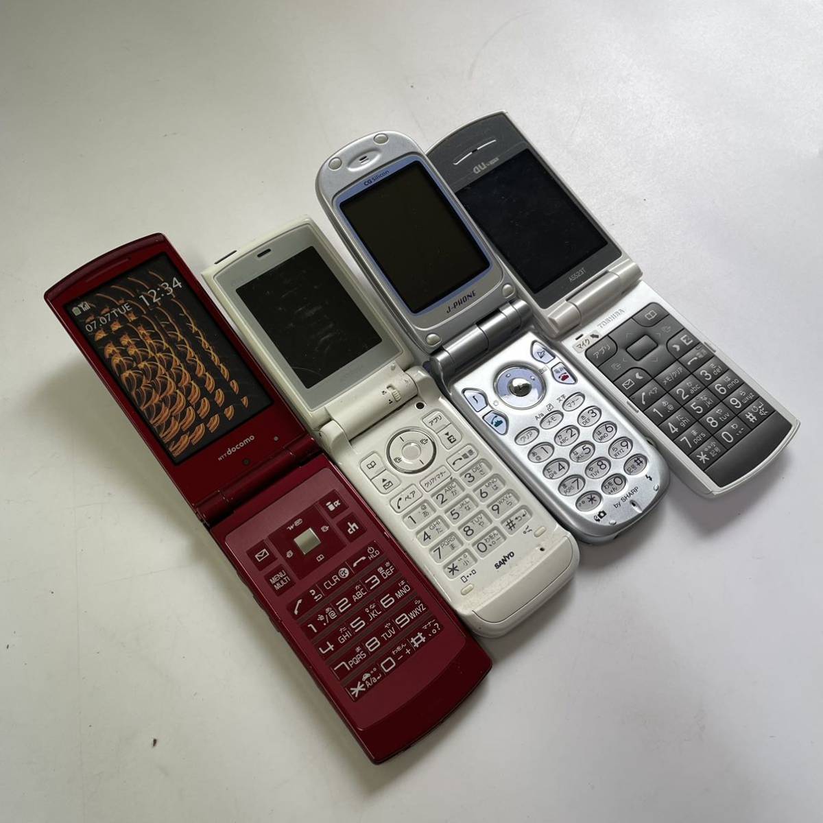 docomo au ガラケー パカパカまとめ売り docomo au ガラケー パカパカ