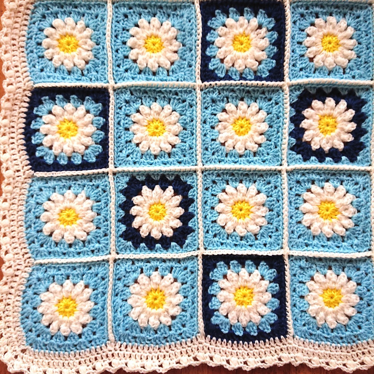 水色時々ネイビー デイジーモチーフ 手編みブランケット｜Yahoo!フリマ