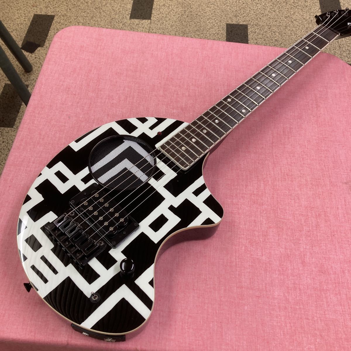 Yahoo!オークション - FERNANDES ZO-3 HT 布袋モデル 中古