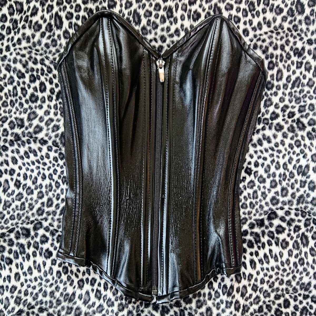 Yahoo!オークション - 女王様・アフィックスパラパラ・オーバーバスト