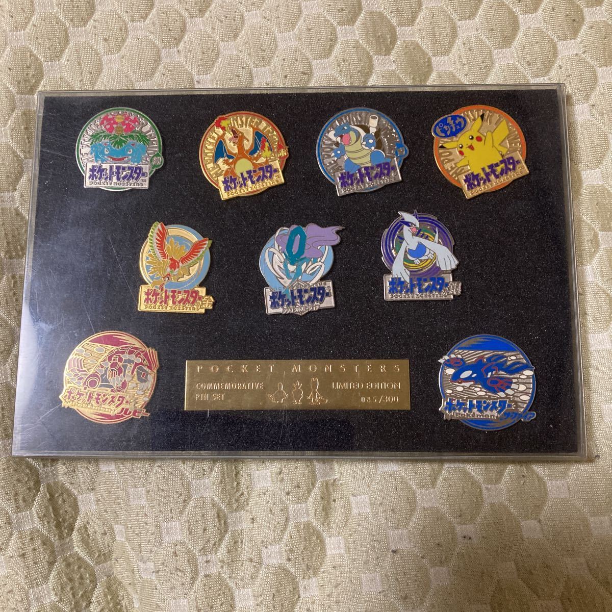 送料無料] 超希少 2002年ポケモンセンター300個限定販売 ピンバッチ