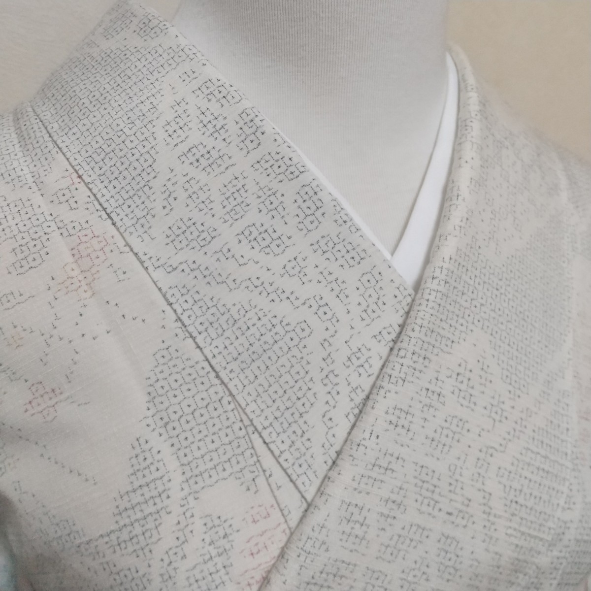 新品 未使用 正絹 本場結城紬 白結城 藍亀甲100 古典文様 白系｜Yahoo