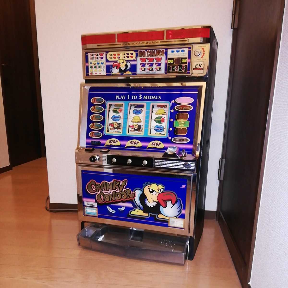 貴重 パチスロ スロット 4号機 初代 クランキーコンドル ユニバーサル