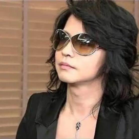 Yahoo!オークション - 美品 hyde着 トムフォード ミランダ サングラス