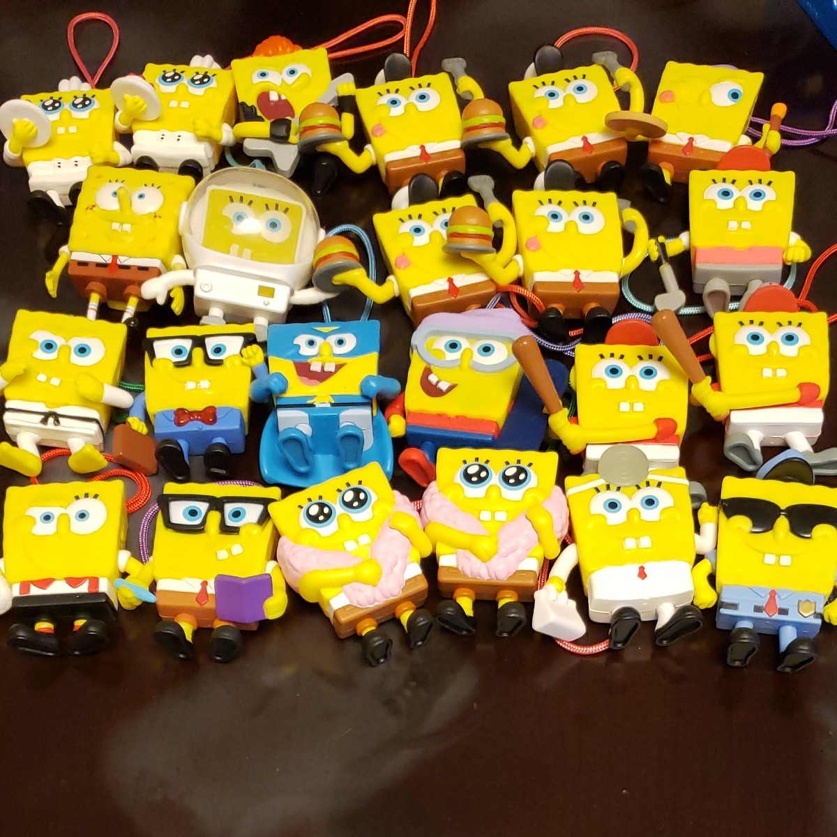 スポンジボブ ハッピーセットストラップフィギュア スポンジボブ