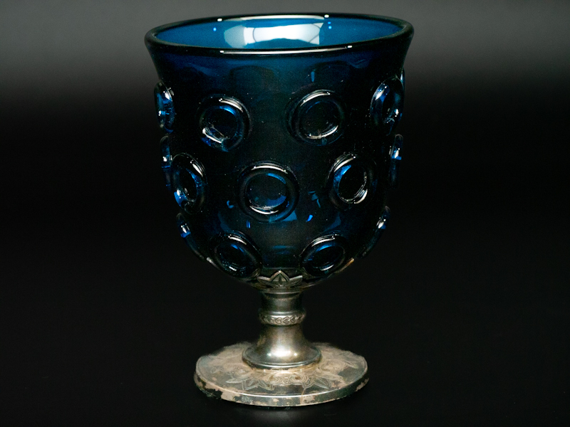 人気作家 由水常雄 作 工芸ガラス 正倉院宝物 正倉院ガラス器模 紺瑠璃