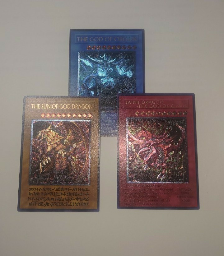 オシリスの天空竜 オベリスクの巨神兵 ラーの翼神竜 レリーフ仕様