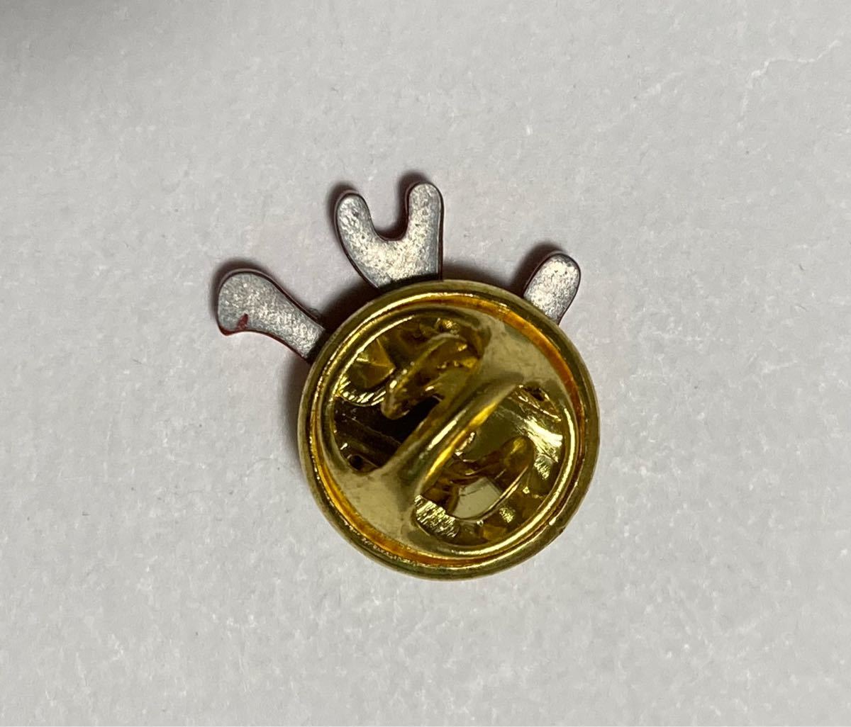 ISAIA（イザイア） コーラルピンバッチ（ラペルピン）｜Yahoo!フリマ