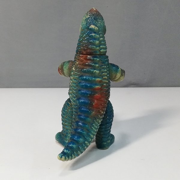 Yahoo!オークション - mF749a [当時物] ブルマァク レッドキング ソフ