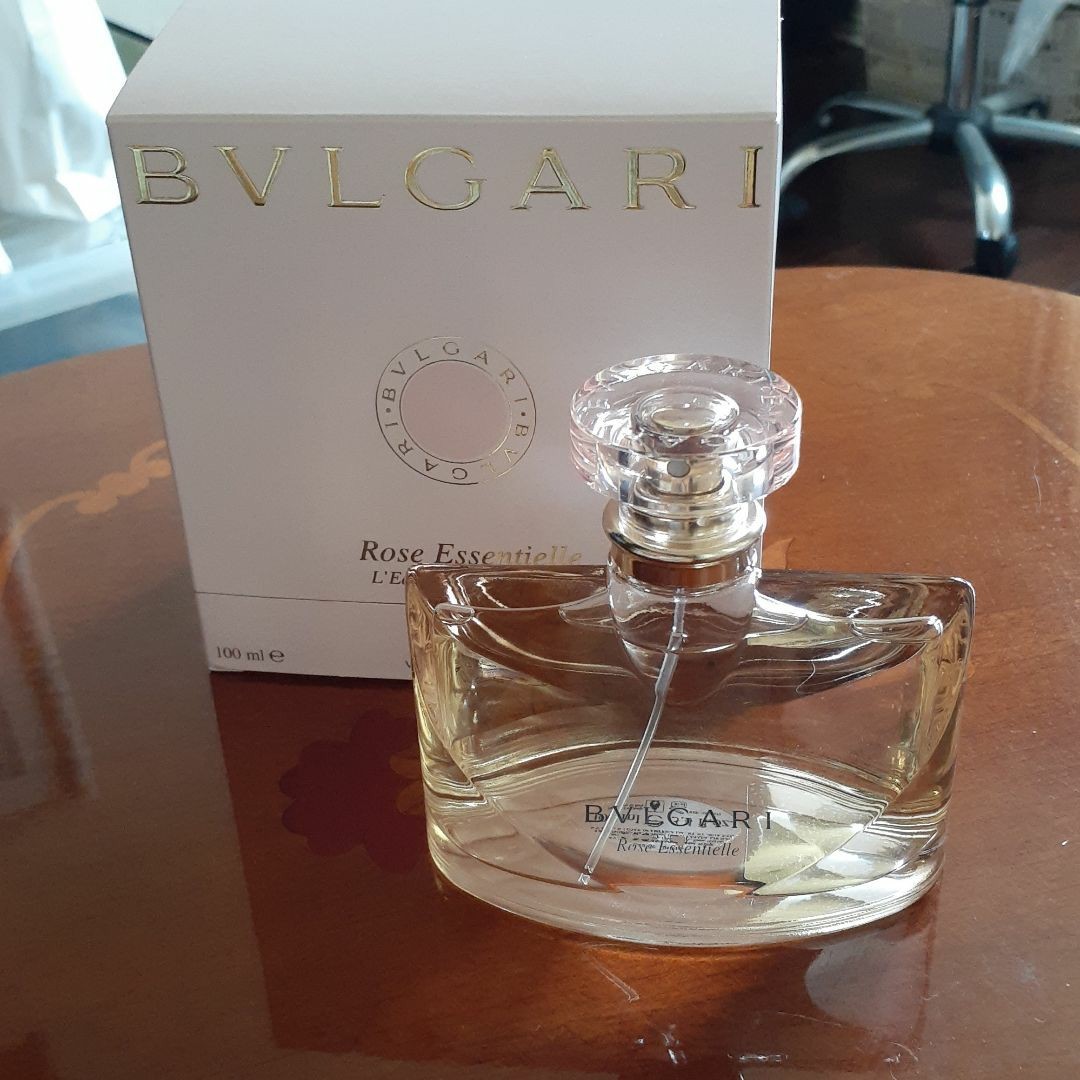 廃盤 入手困難 ブルガリの香水 ローズエッセンシャル ロゼ