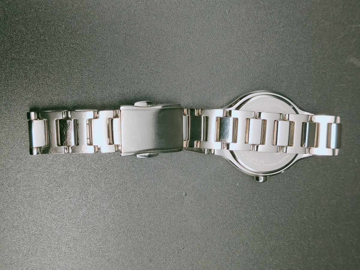 シチズン クロスシー ティタニアライン 限定品 ソーラー電波 H058