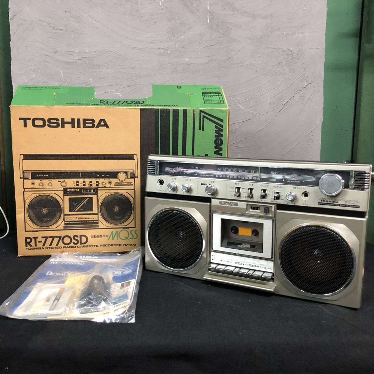 Yahoo!オークション - [F-4-re] TOSHIBA RT-7770SD BOMBEAT ラジカセ