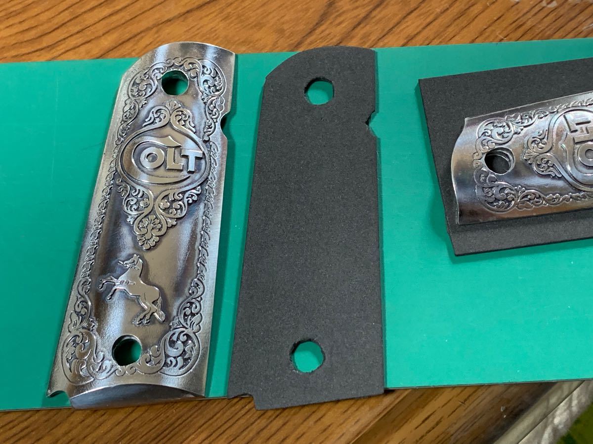 東京マルイ コルトガバメント シリーズ'70 ニッケルフィニッシュ 実銃