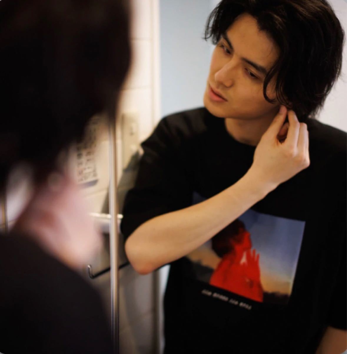 藤井風 LASA Tシャツ【Mサイズ】 新品・未開封 オマケつき｜Yahoo