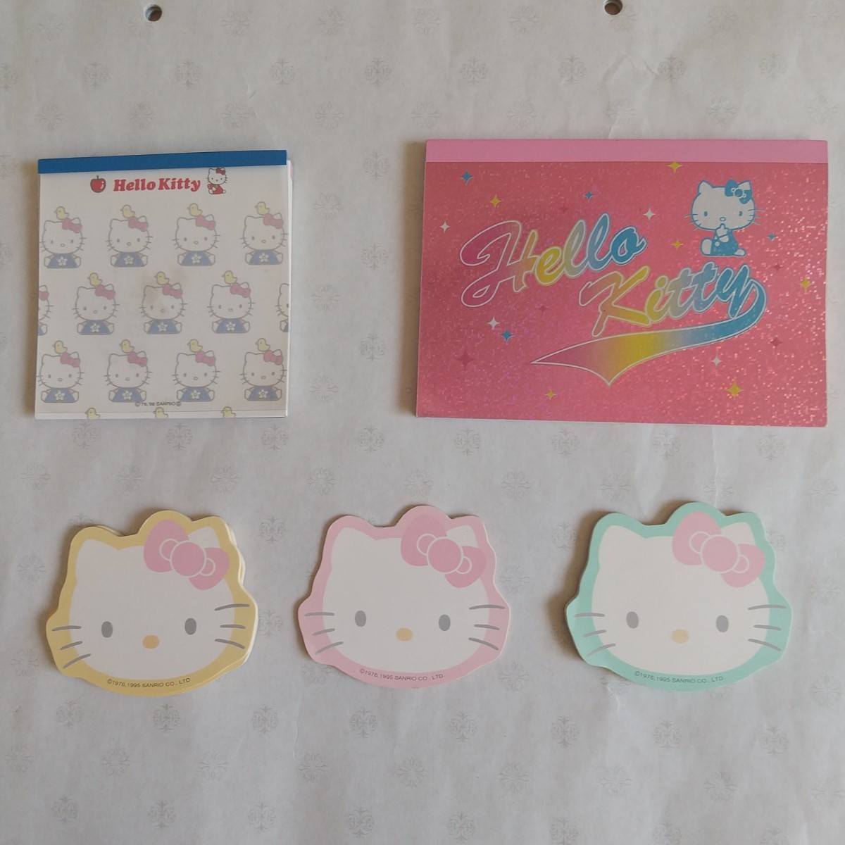 レトロ キティちゃん メモ帳3種 サンリオ ハローキティ｜Yahoo!フリマ