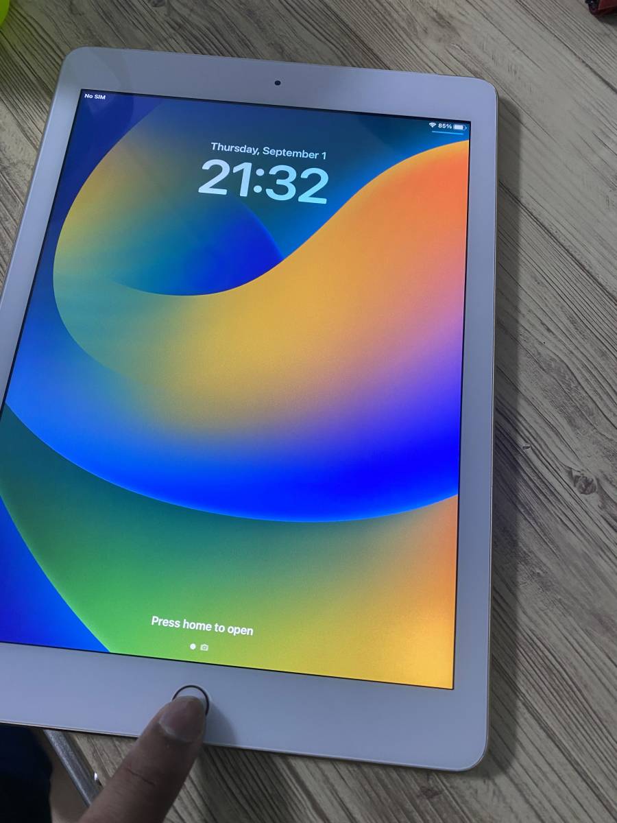 Yahoo!オークション - Apple iPad 第5世代 Wi-Fi＋Cellular ジャンク