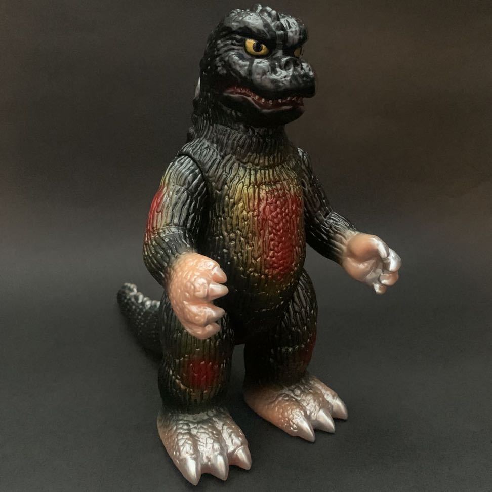 即発送 BEAMS 別注 M1号 74ゴジラ三輪車 ソフビ 専用箱付 フィギュア