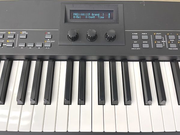 Yahoo!オークション - 2010年製 ステージピアノ YAMAHA CP50 中古品
