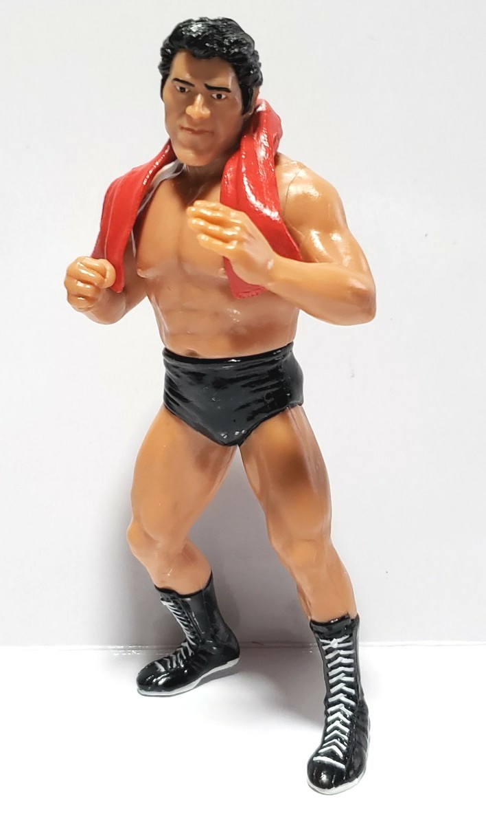 新日本プロレス アントニオ猪木フィギュア2体セット 赤タオル 引退試合