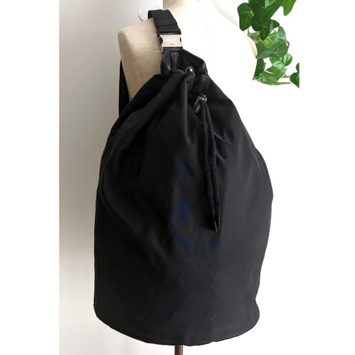 良品 PRADA ボンサック ナイロン レザー 巾着 ショルダーバッグ 大きめ