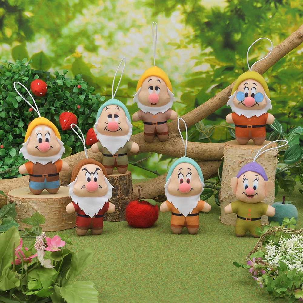 送料無料追跡あり 超レア ディズニー 白雪姫 7人のこびと 全7種