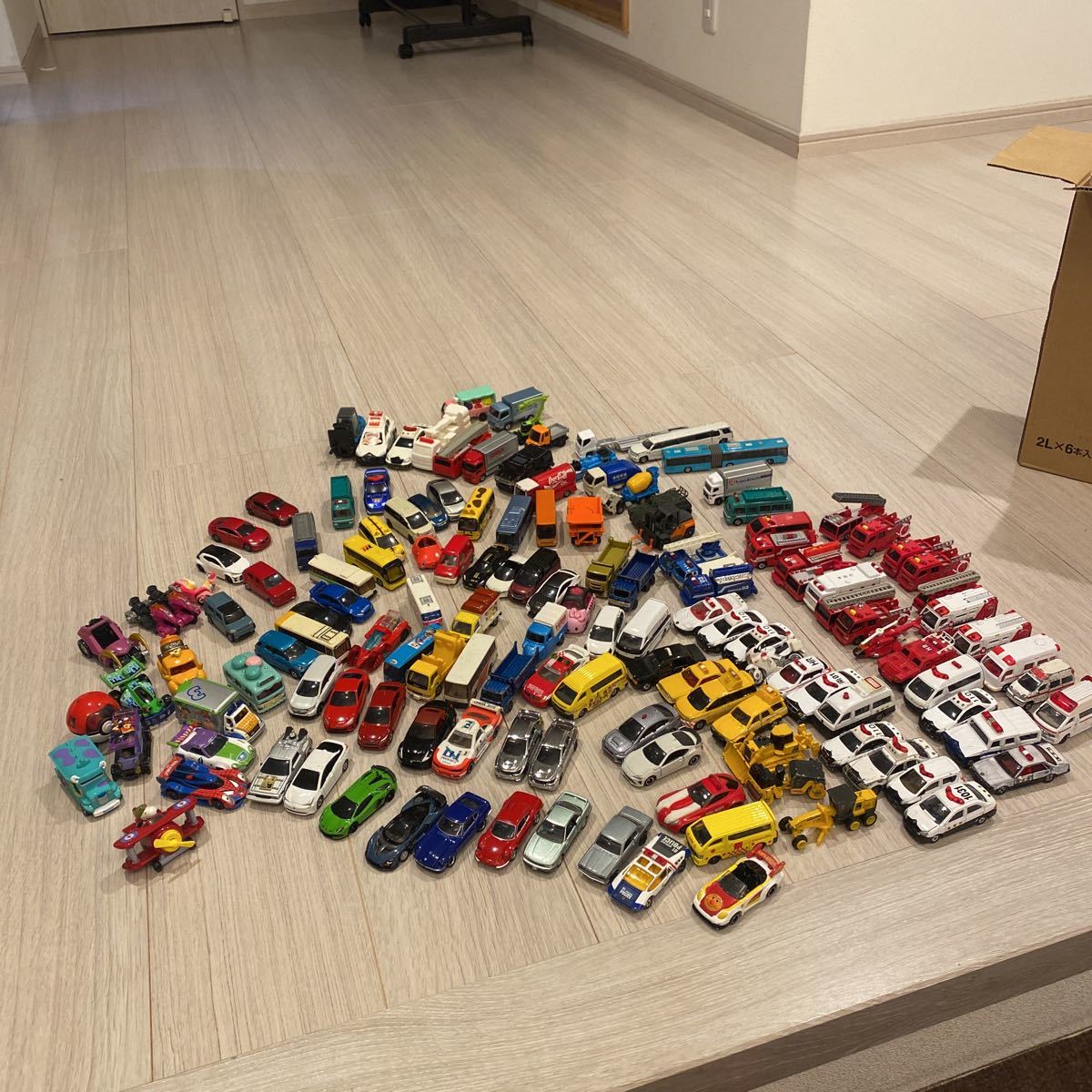 Yahoo!オークション - 77トミカ TOMICA 大量 まとめ売り まとめて約150