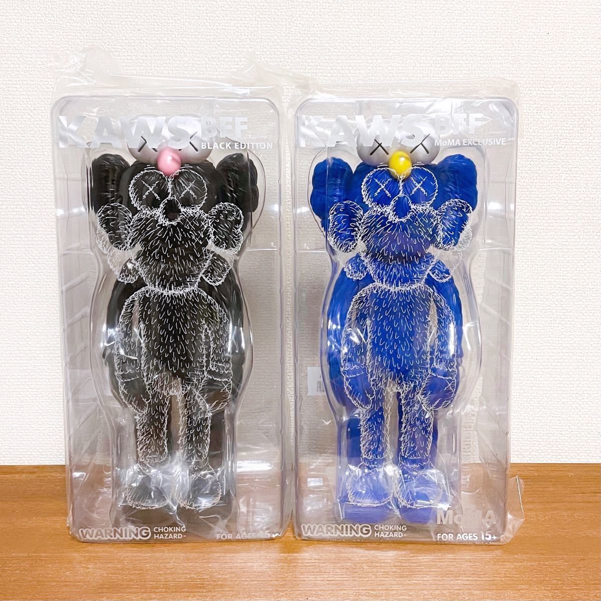 KAWS BFF MoMA EXCLUSIVE BLUE&black 新品未開封