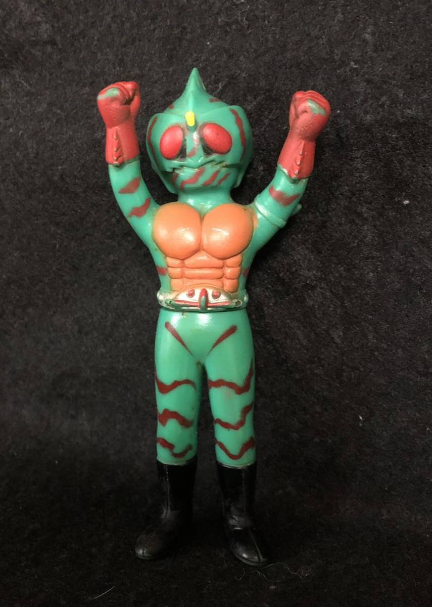 Yahoo!オークション - 当時物 ポピー 仮面ライダー アマゾン ソフビ ペ