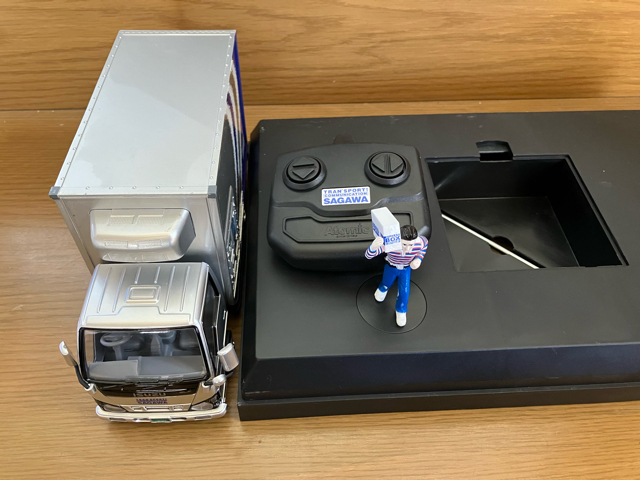 Yahoo!オークション - 佐川急便 非売品 2tトラックモデル 50周年記念ラ