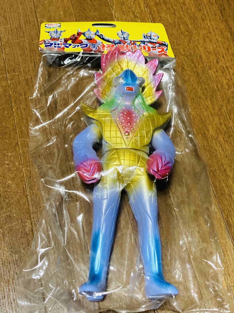 Yahoo!オークション - ブルマァク ギロン人 復刻版 全高約27cm ウルト