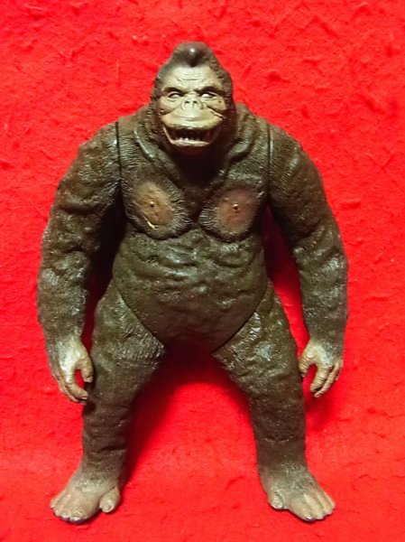 Yahoo!オークション - ゴジラ怪獣 キングコング 1962/ソフビ フィギュ