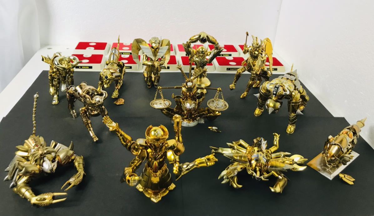 Yahoo!オークション - 聖闘士星矢 ゴールドクロス 12体 まとめて フィ