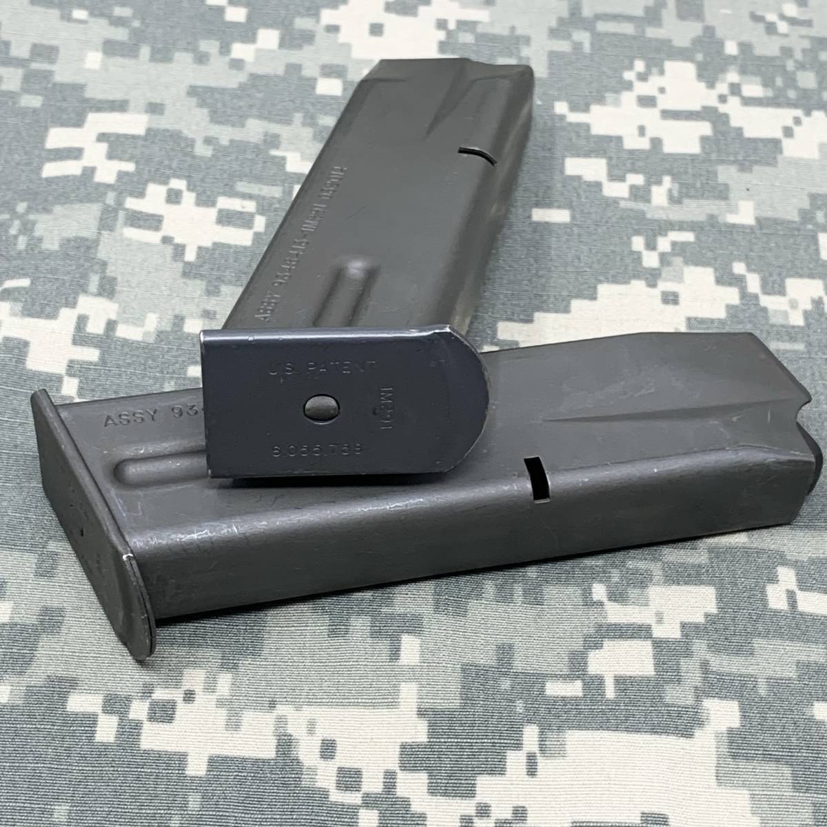 実物】米軍 放出品 ベレッタ用 マガジン M9 M92 シリーズ 9mm 2本