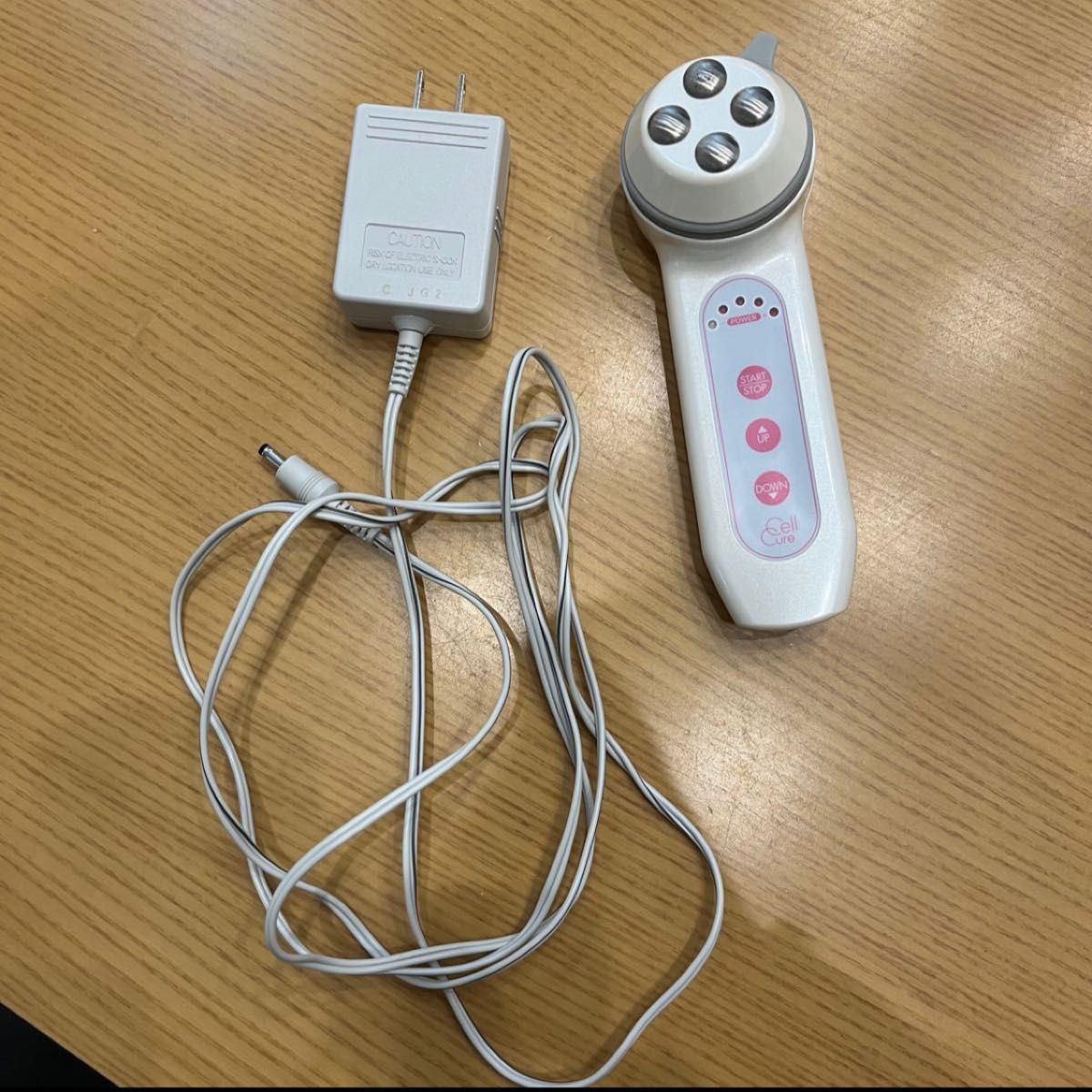 I W 波美顔器 セルキュア 初代 ベレガ belega 4T plus の前身モデル