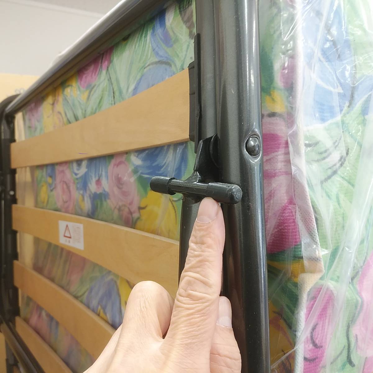 Yahoo!オークション - 未使用/ NEW イタリア製 折りたたみベッド「天使