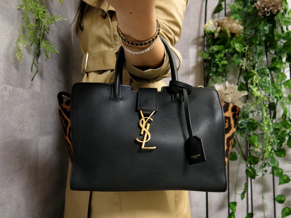 Yahoo!オークション - 超美品 SAINT LAURENT サンローラン ダウンタウ