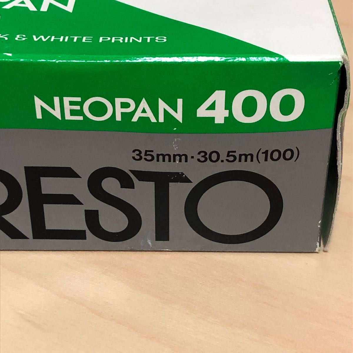 FUJIFILM ネオパンPRESTO 400 白黒フィルム 100フィート長巻 期限切れ
