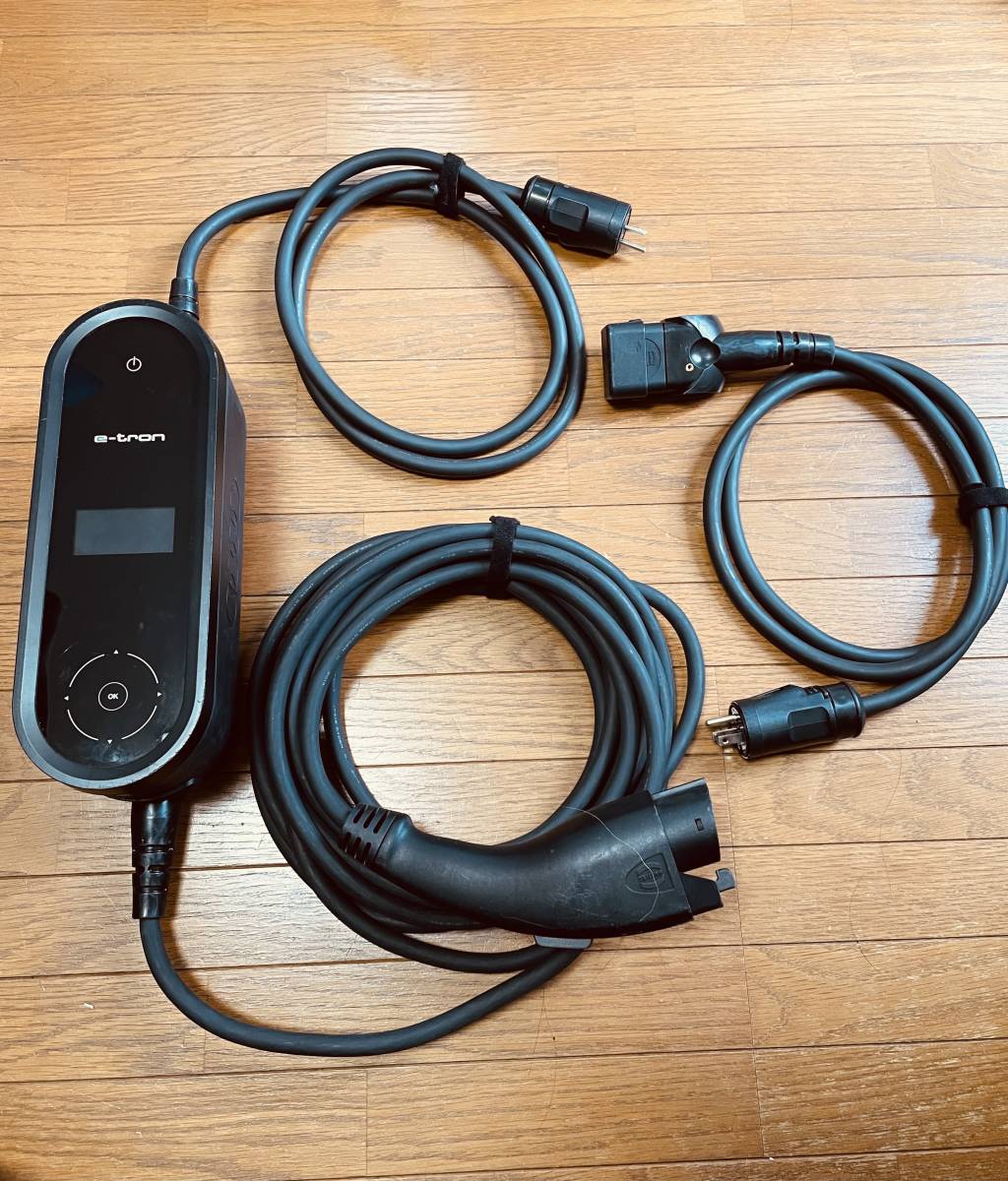 アウディ純正 充電ケーブル e-tron ケース付き｜Yahoo!フリマ（旧