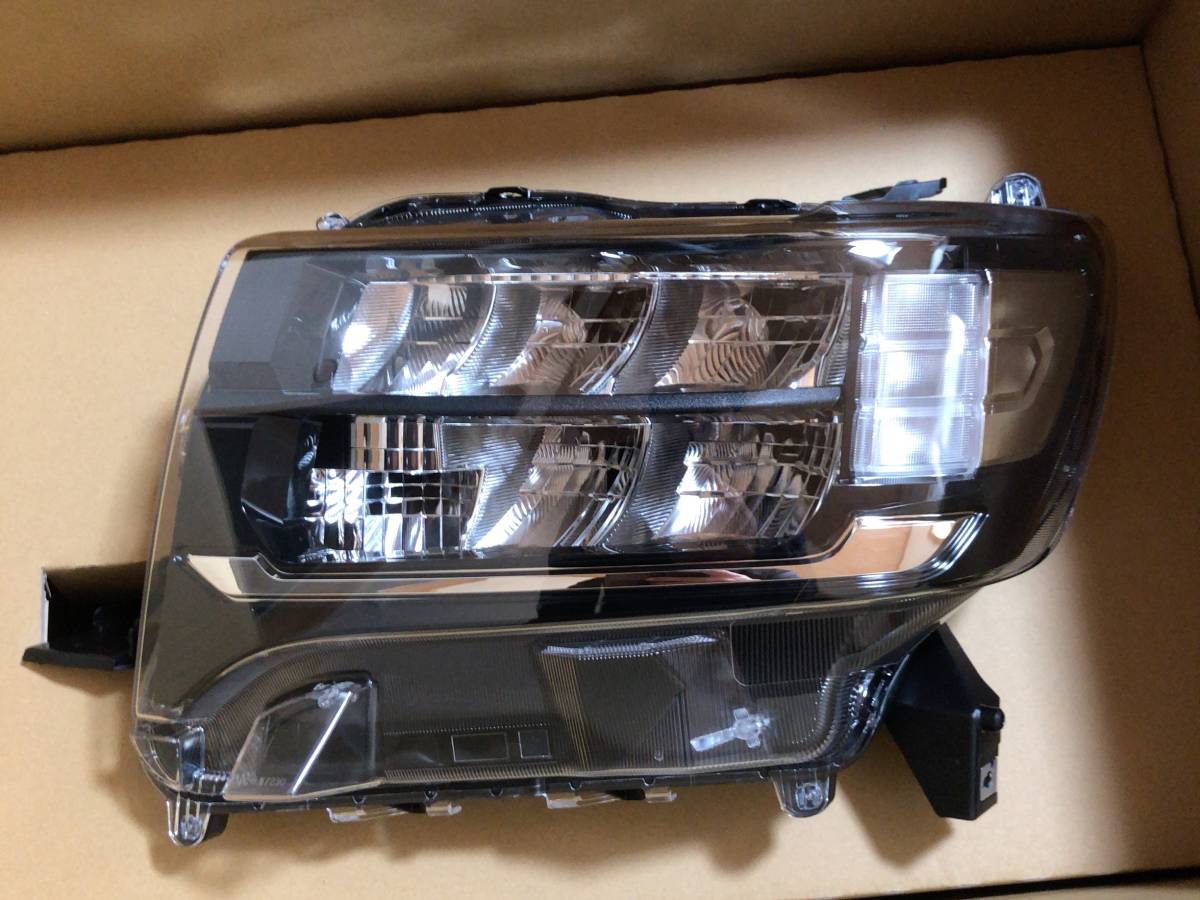 現行 新品未使用 LA650S/LA660S タント ファンクロス 純正 左 ヘッド