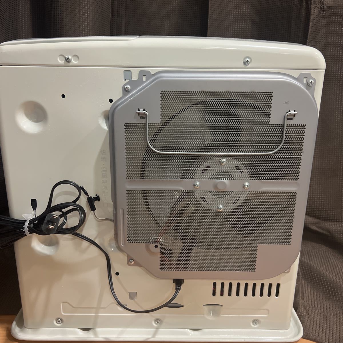 Yahoo!オークション - ダイニチ 大容量9L 石油ファンヒーター FW-4616L