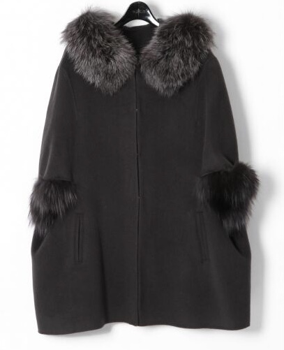 グレースコンチネンタルDiagram フォックスファー付ポンチョコート