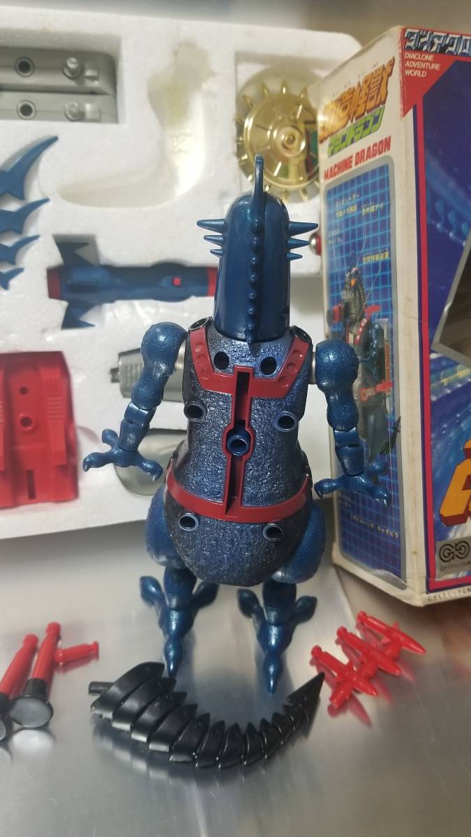 Yahoo!オークション - 超希少 旧タカラ ダイアクロン 改造怪獣 マシン