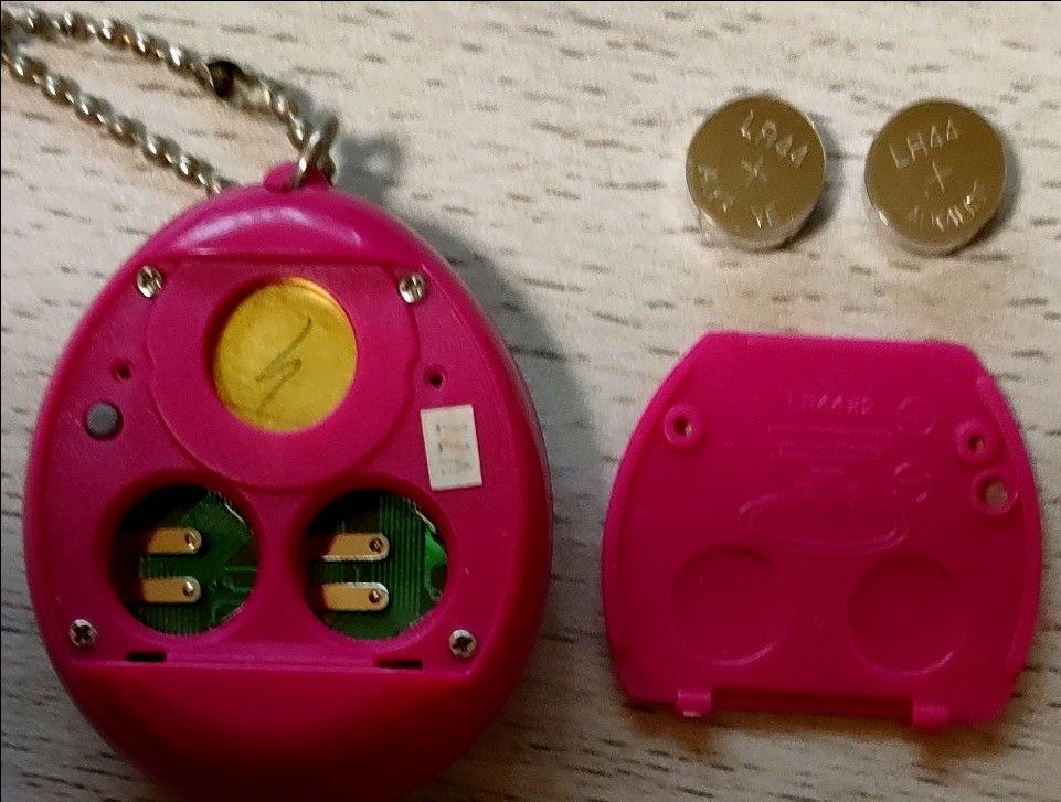 初代たまごっち 海外版 本体のみ パープル 動作確認済 電池付き(LR44