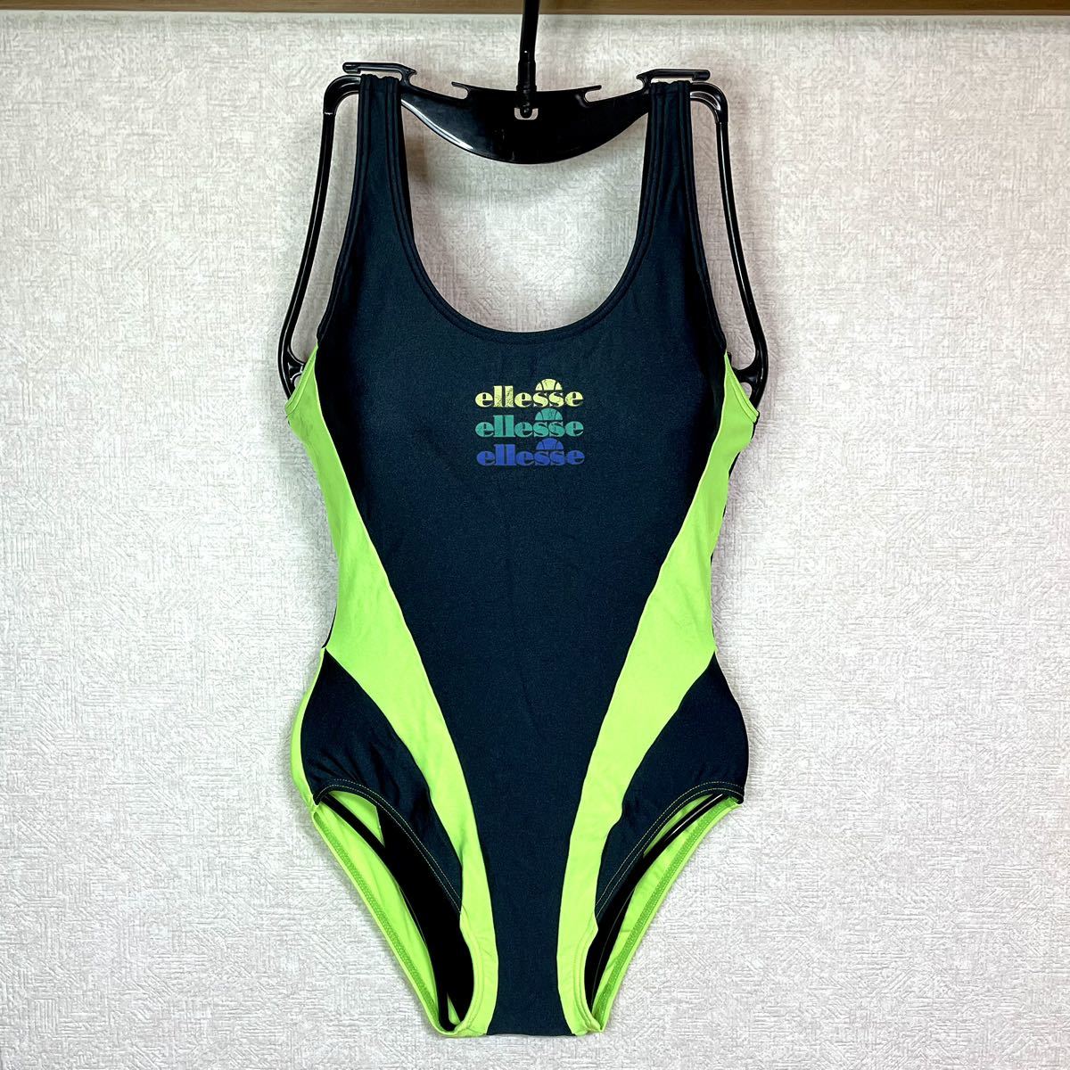 Yahoo!オークション - ellesse 競泳水着 ワンピース水着エレッセレディ