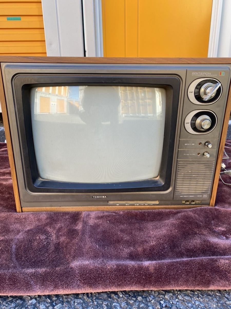 Yahoo!オークション - 昭和レトロ カラーテレビ ブラウン管テレビ アン