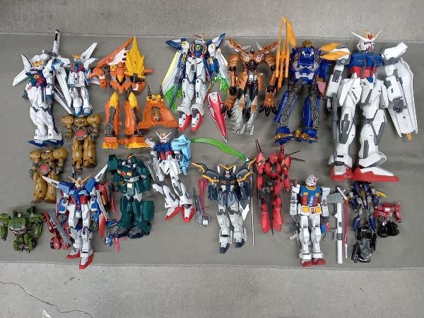 Yahoo!オークション - ジャンク まとめ売り ④ ガンプラ ガンダム 完成