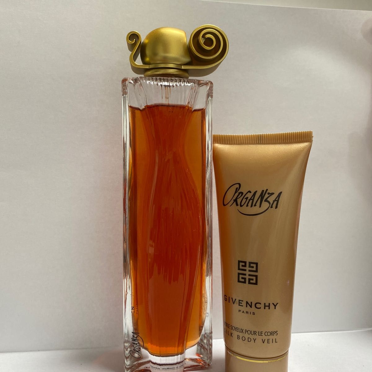 ジバンシー オルガンザ オーデパルファム 100ml 香水 廃盤 givenchy