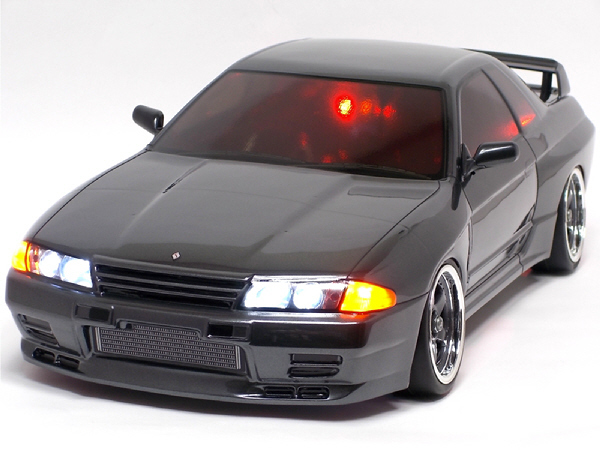 Yahoo!オークション - タミヤ R32 スカイライン GT-R 電飾付 塗装済完