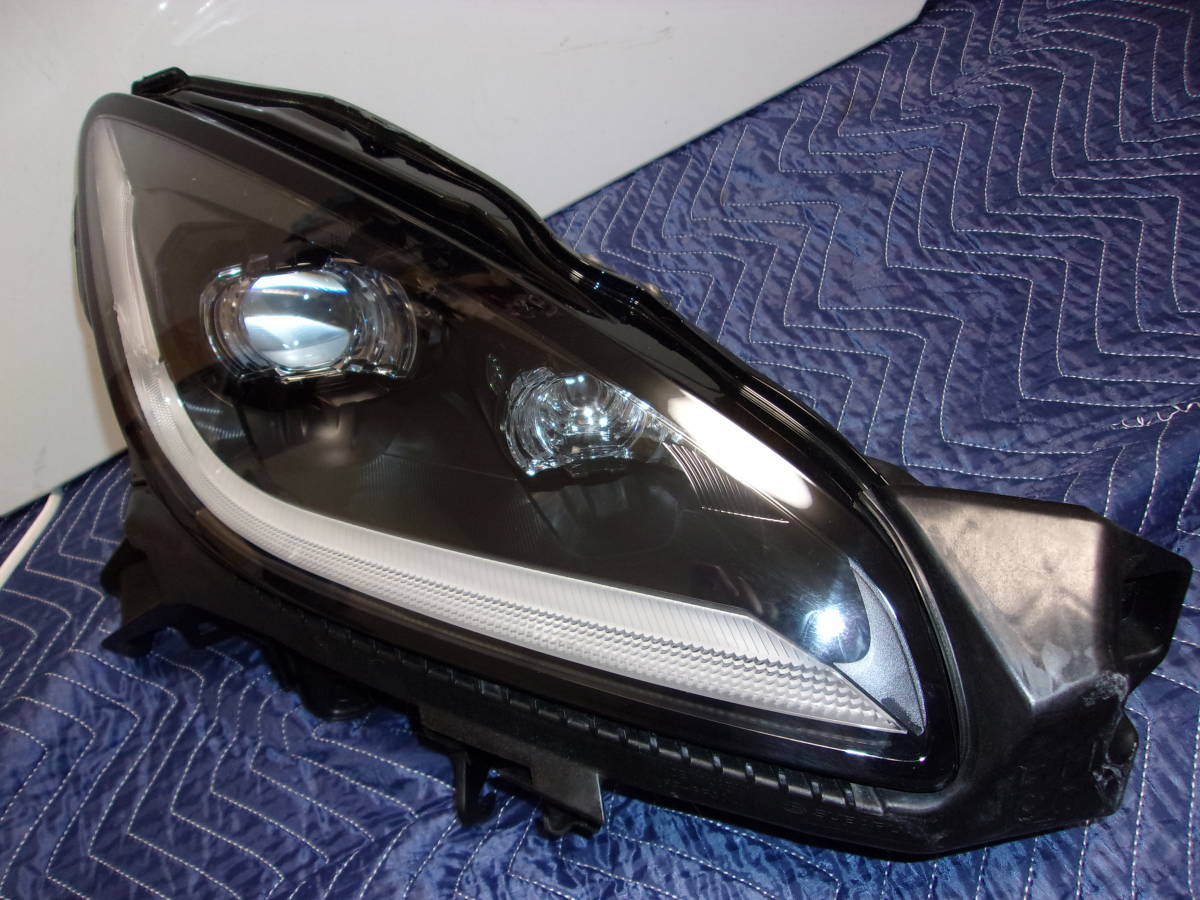 Yahoo!オークション - トヨタ 純正 GR86 ZN8 ZD8 BRZ 右側 ヘッドライ